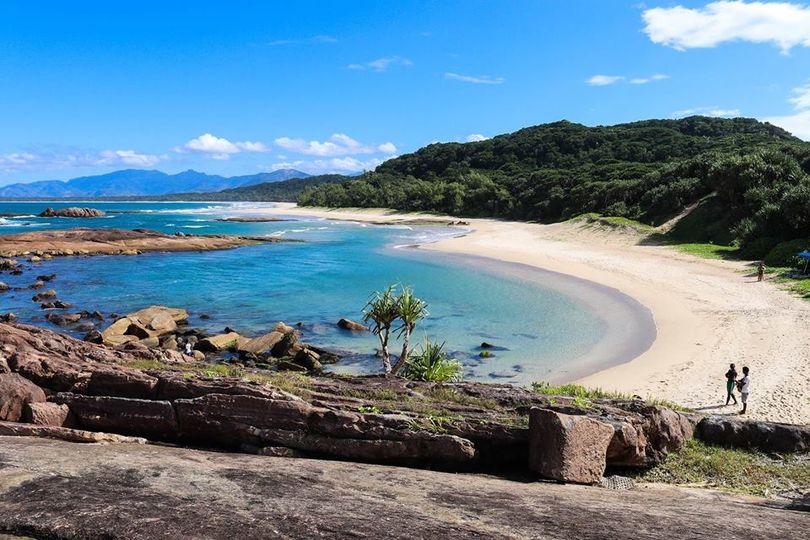 Le Lagon de Sainte-Luce : un paradis préservé au cœur de la région d’Anôsy