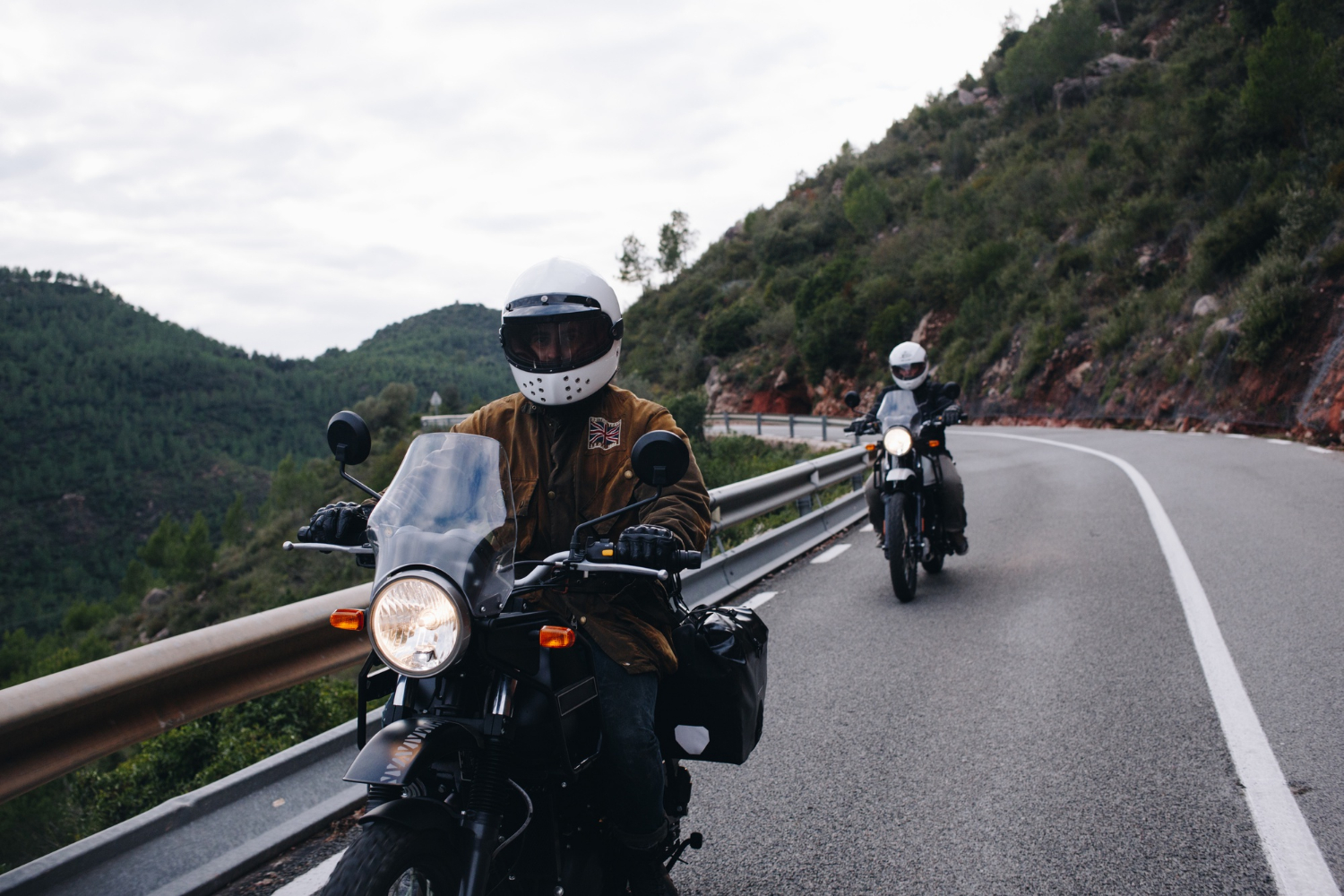 Embarquez pour des randonnées épiques et des balades en moto exaltantes !